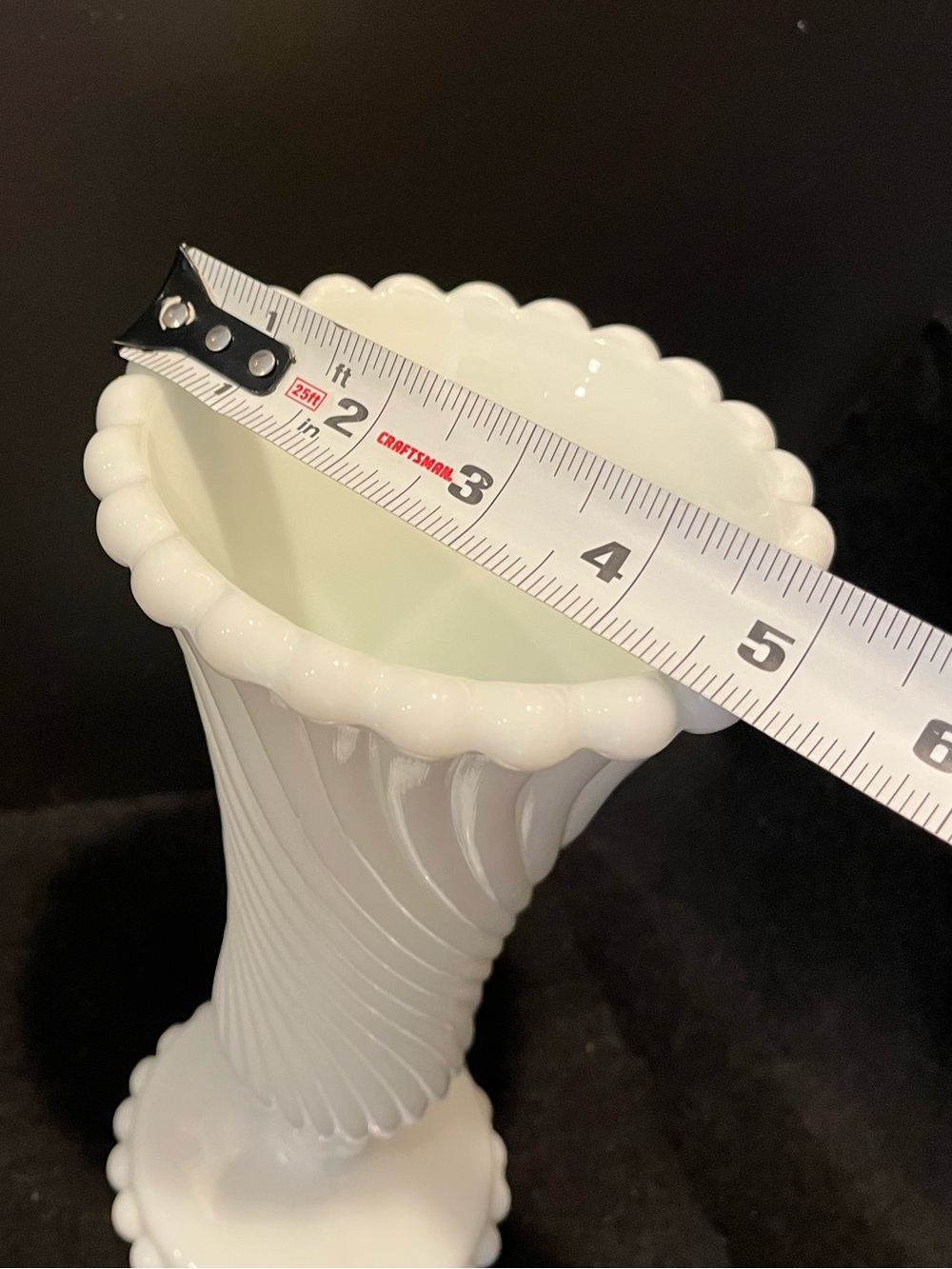 Vintage WESTMORELAND Vase Swirl and Ball Pattern Flared Milk Glass Pedestal Vase - Picture 11 of 13